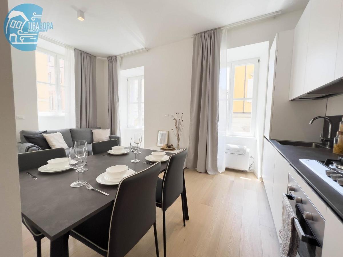 Appartamento Cavana 3 Tirabora Short Rent Trieste Esterno foto