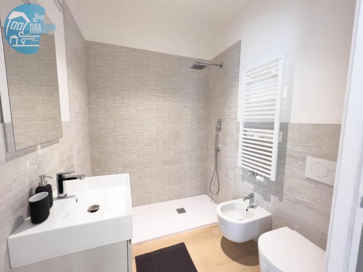 Appartamento Cavana 3 Tirabora Short Rent Trieste Esterno foto